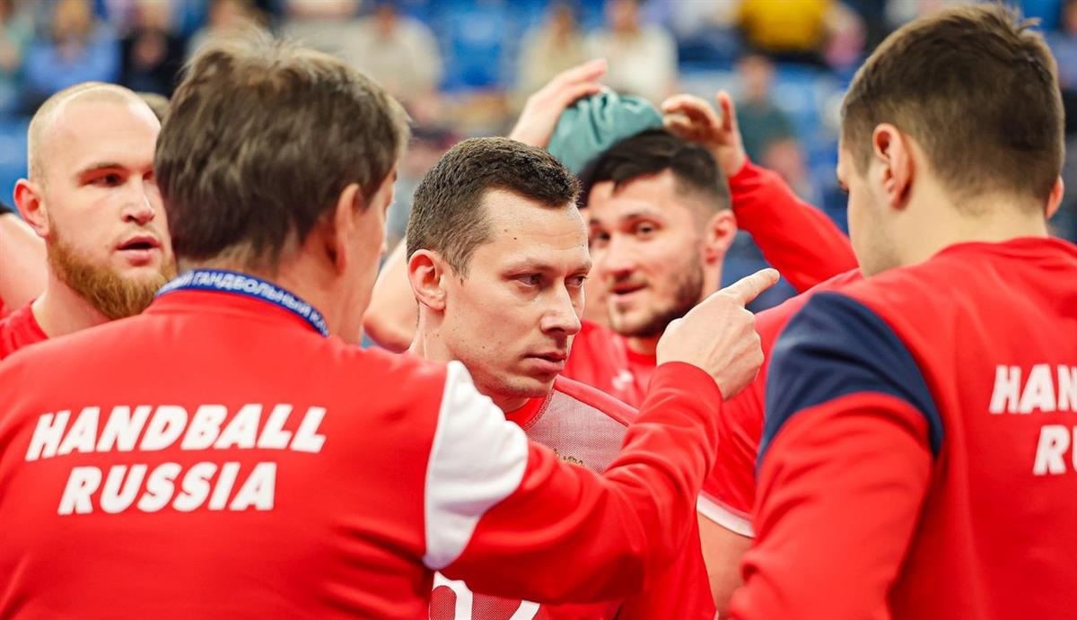 С Житниковым, Киреевым и Косоротовым. 18 гандболистов вызваны на матчи Суперсерии